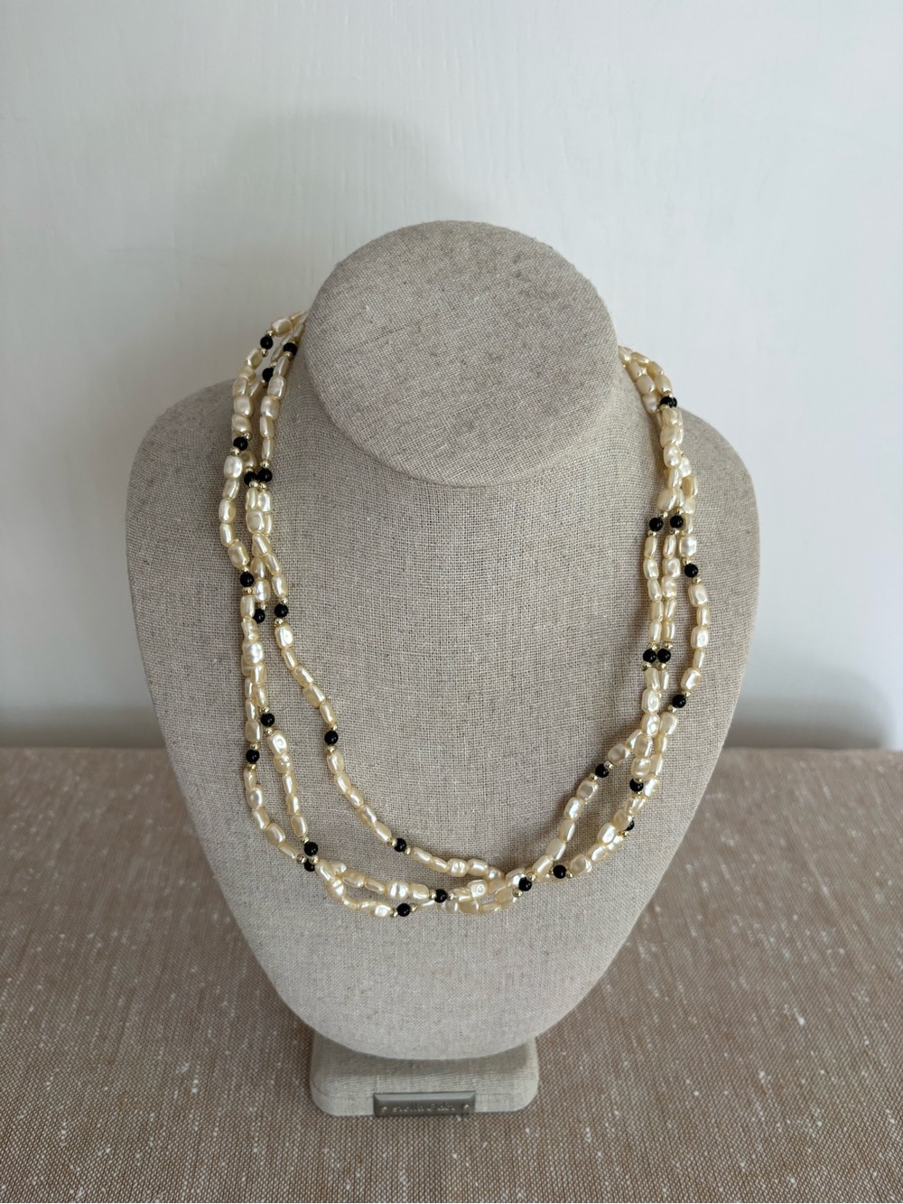 VTG Rice Pearls 30” Opera Necklace Luxury 10kt Gold & Black Onyx Beads